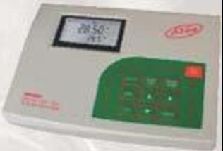 多參數(shù)臺(tái)式測試儀